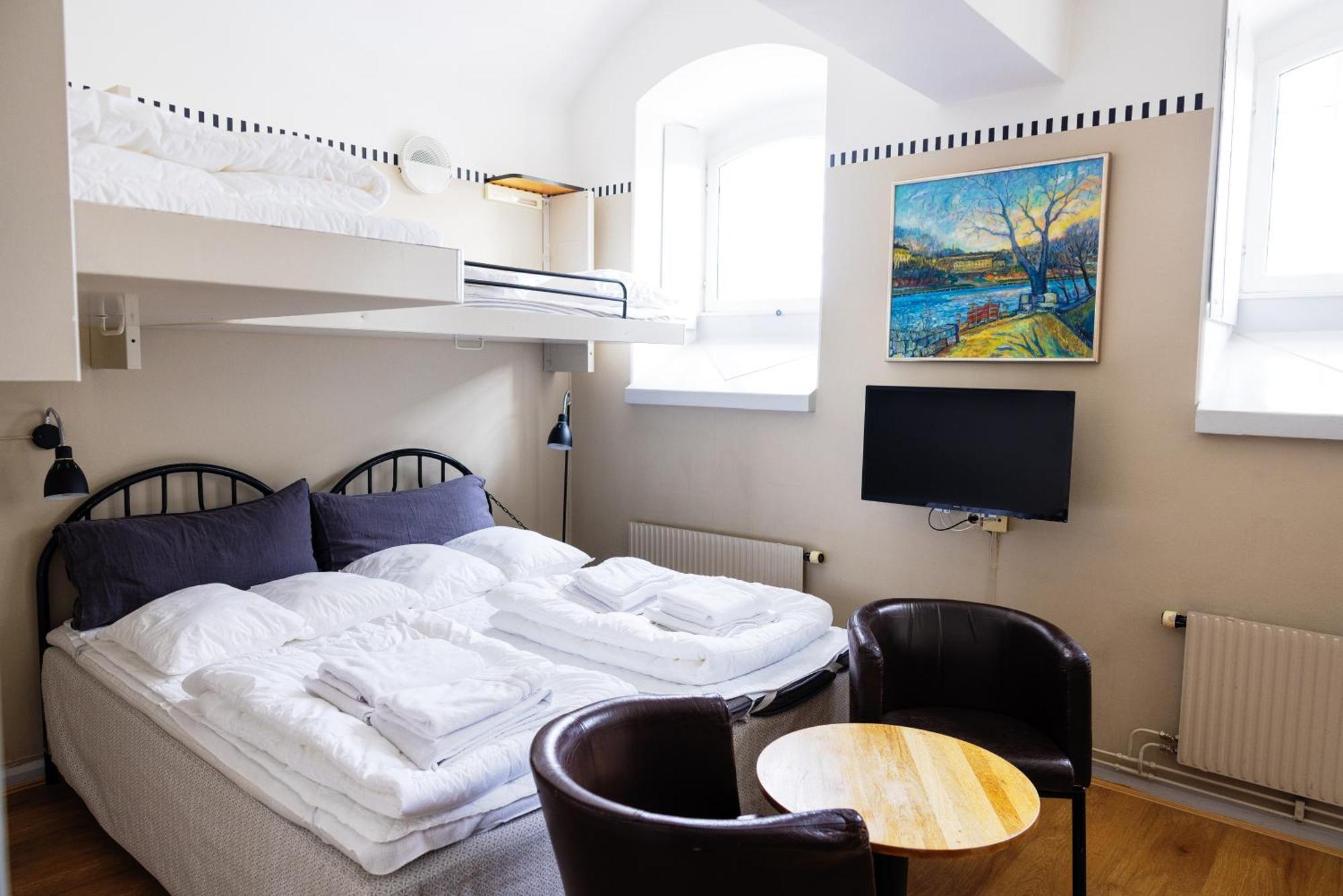 Quadruple Room Private Bathroom